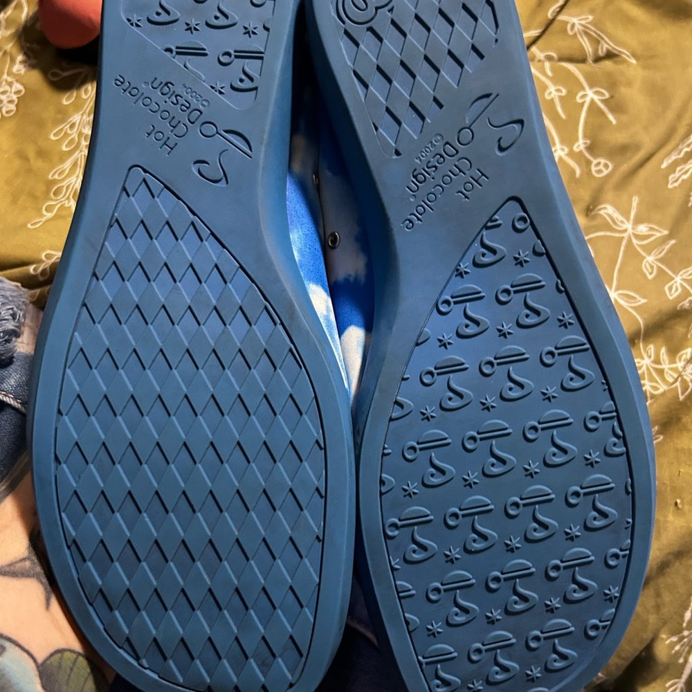 Sky Blue Cloud Hot Chocolate Mart Janes- USED - Picture 2 of 5